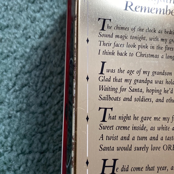 Vintage 1994 Oreo Cookie Tin Holiday - Unlock The Magic 🎅🎄 - Picture 7 of 9